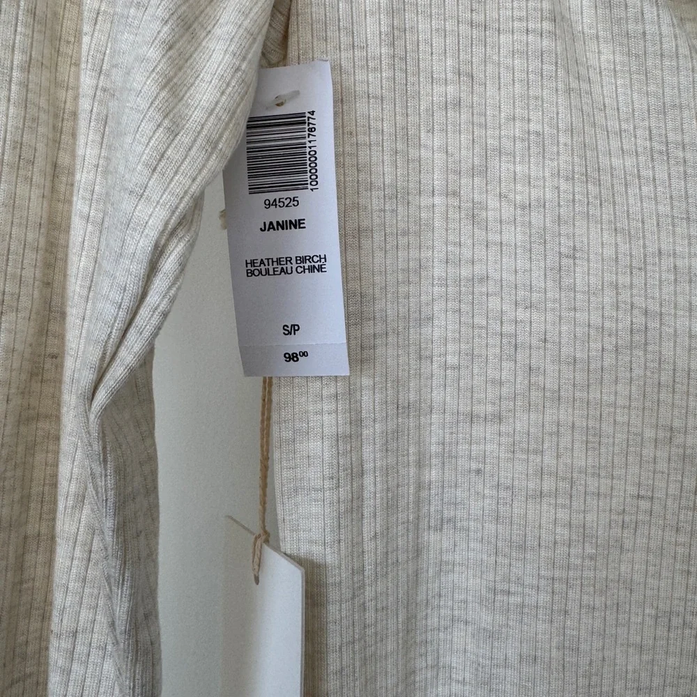 Aritzia Long Sleeve Dress - Picture 2 of 4